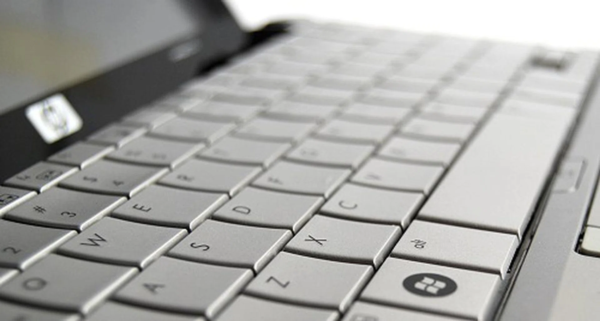 A close up look of the keyboard. While the keyboard isn't laser etched, the use of HP's DuraKey technology means that the lettering doesn't easily fade out regardless. The responsive feel of the keyboard is also another plus point of the Mini-Note.