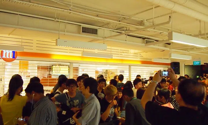 Clearly everyone is still fantasized by Apple's iPad, even if the latest iteration doesn't really bring a whole lot of plus points.