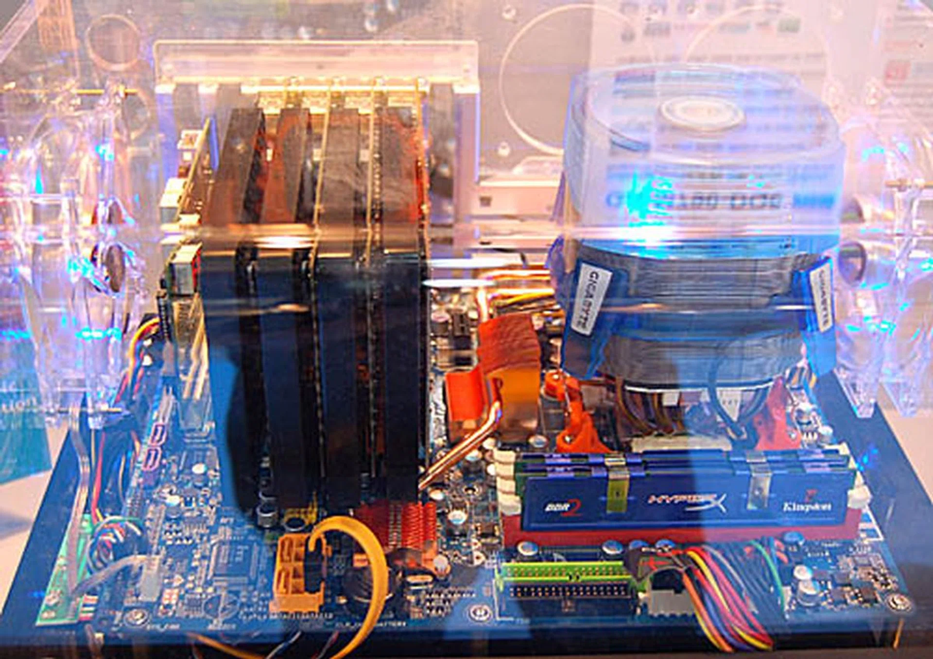  The GA-M790-DQ6 is the official model of Gigabyte's RD790 board and shown in this demo system, with ATI's Radeon HD 2600 XT GPU.  