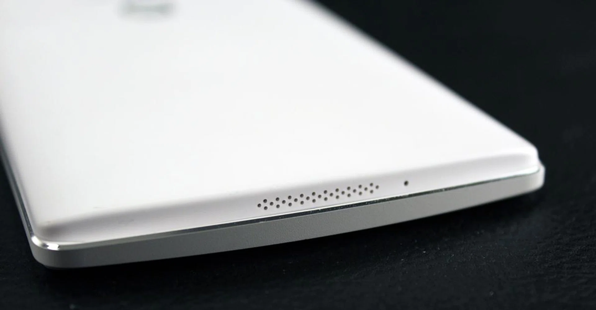 The single speaker can be found at the bottom of the phone.