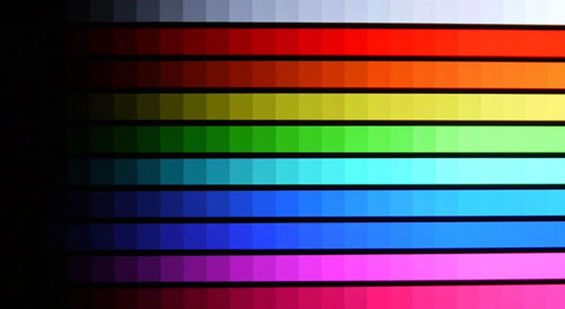25-step Color Scales Test: Some panels have a tendency to bleed the brighter red and orange tones, but that is not the case here. The red and orange hues remain discrete.The gradients darkened a notch too quickly but we wouldn't put this down as a major color discrepancy. 