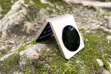 Nubia Flip 5G.