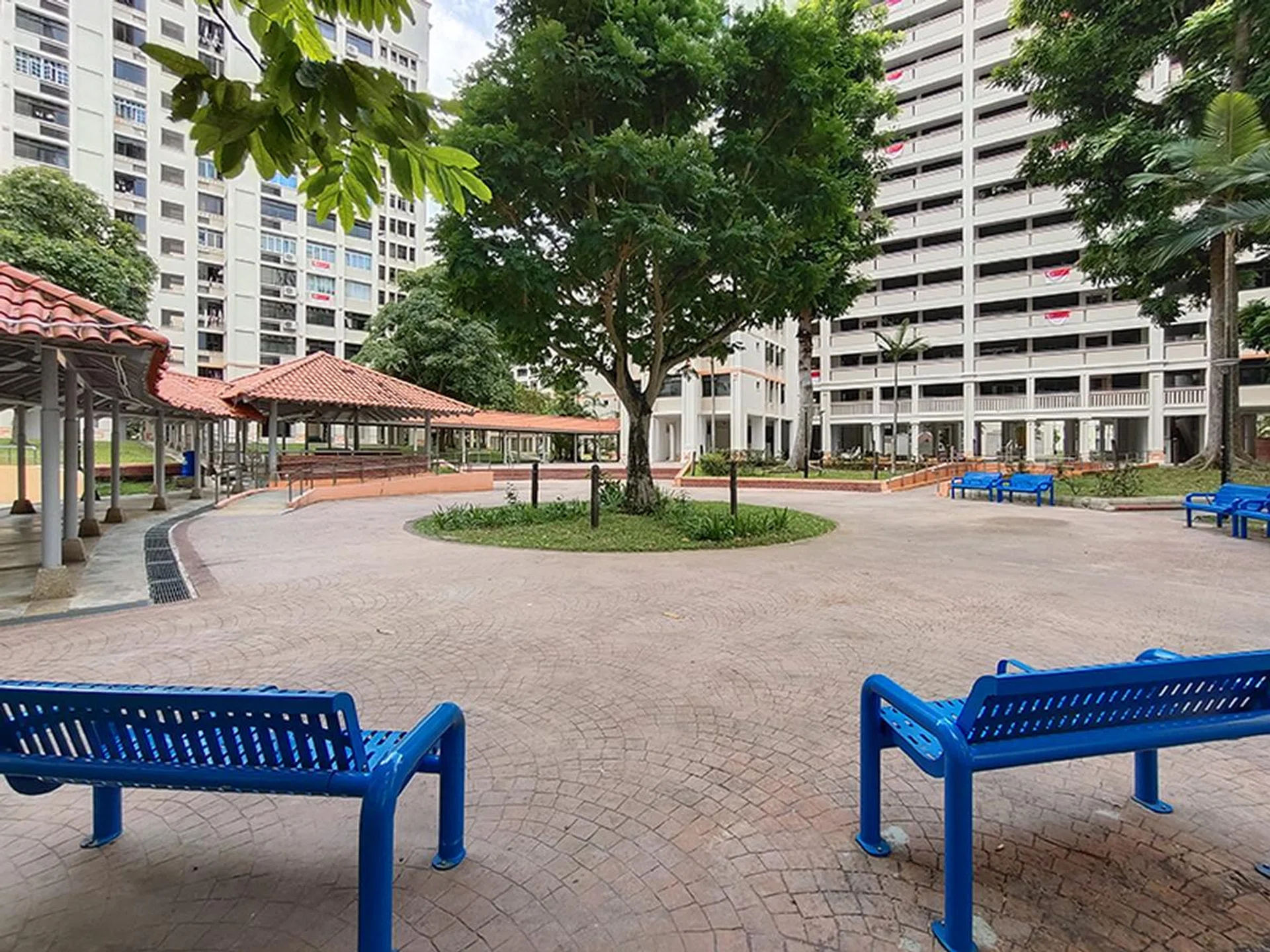 Ultra-wide-angle camera.