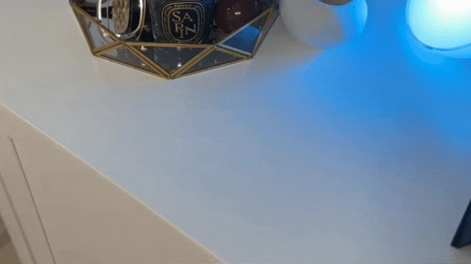 Nothing Phone (2)'s Flip To Glyph.