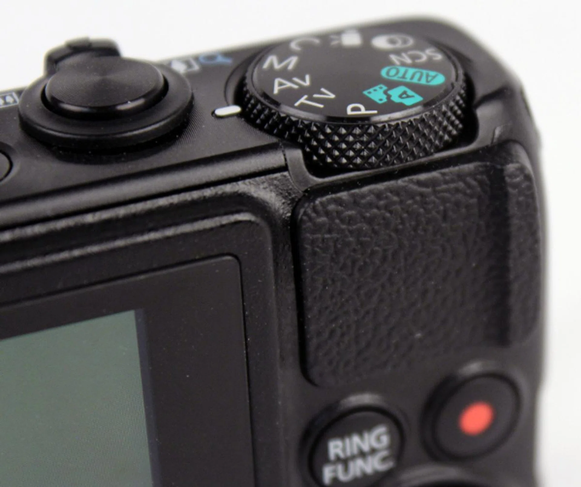 While the PowerShot S120 lacks a finger grip on the front, thankfully there's a thumb rest on the back. 