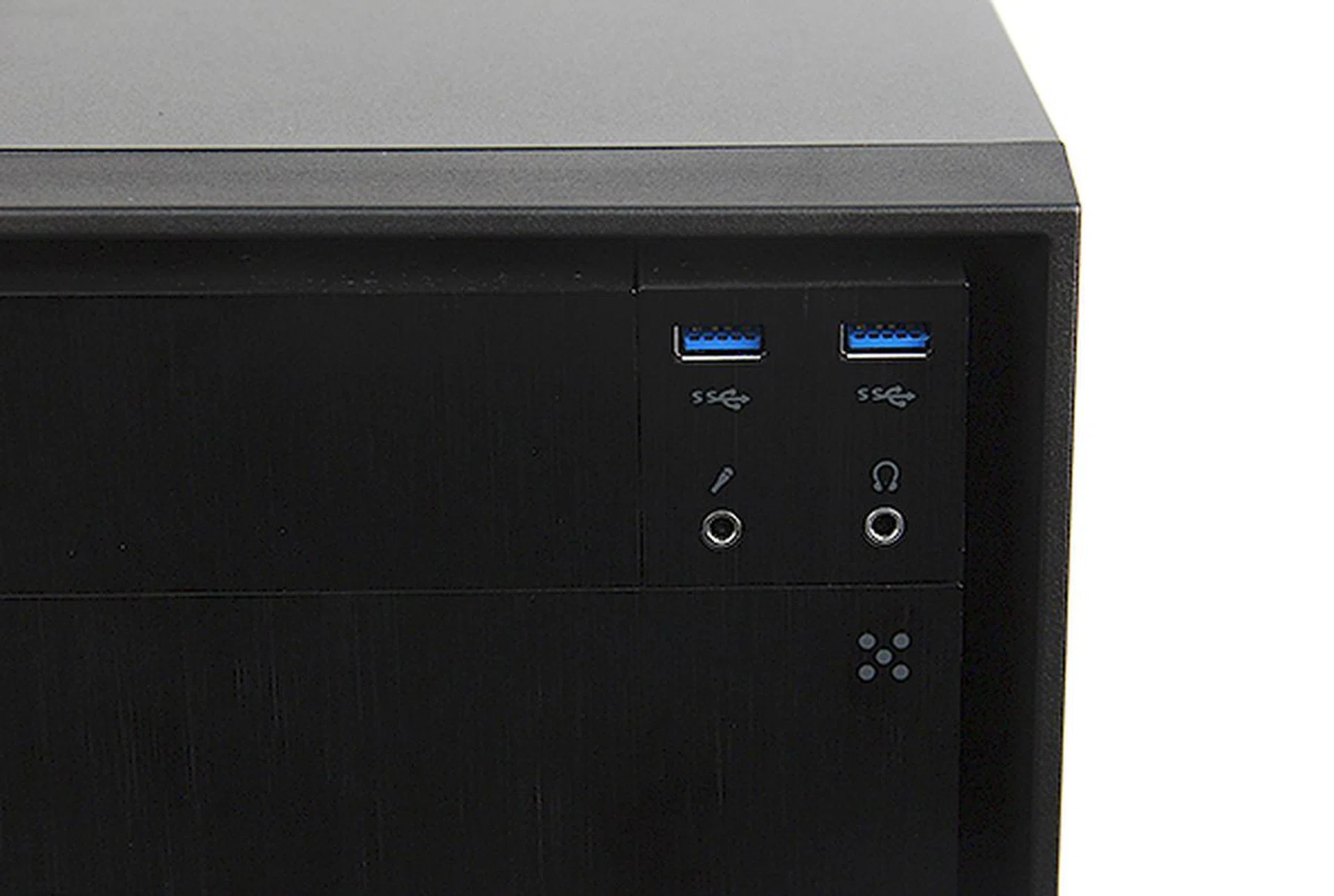 The ports are located at the top right corner and there's two USB 3.0 ports and the usual headphone and microphone jacks.