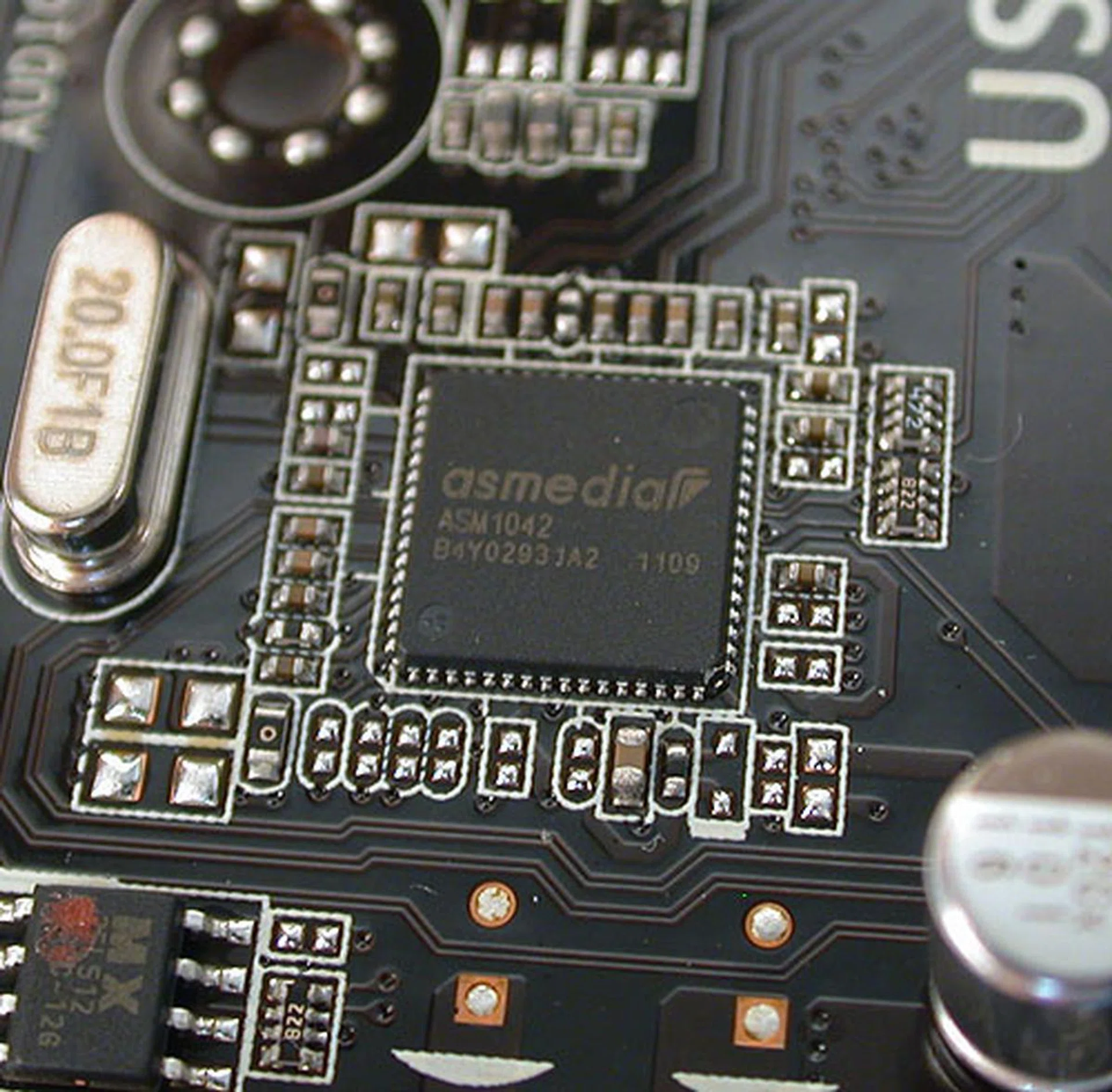 No more NEC USB 3.0 controller it seems, as ASUS switches to ASMedia for its needs (which is only logical seeing that ASMedia is a subsidiary of ASUS).