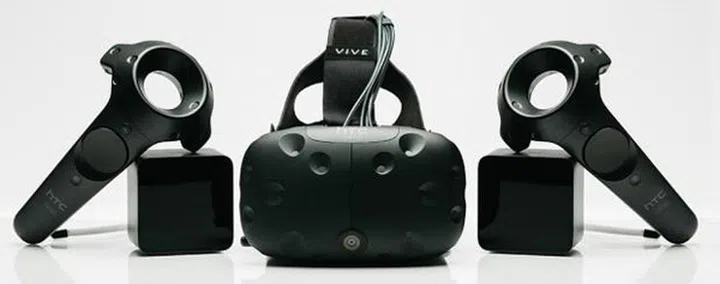 You get the controllers, the HTC Vive headset and the two wireless cameras as well as two free games, when you buy the HTC Vive.