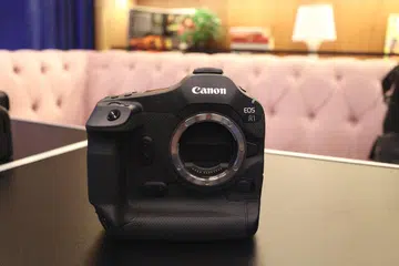 Canon EOS R1. Photo: HWZ