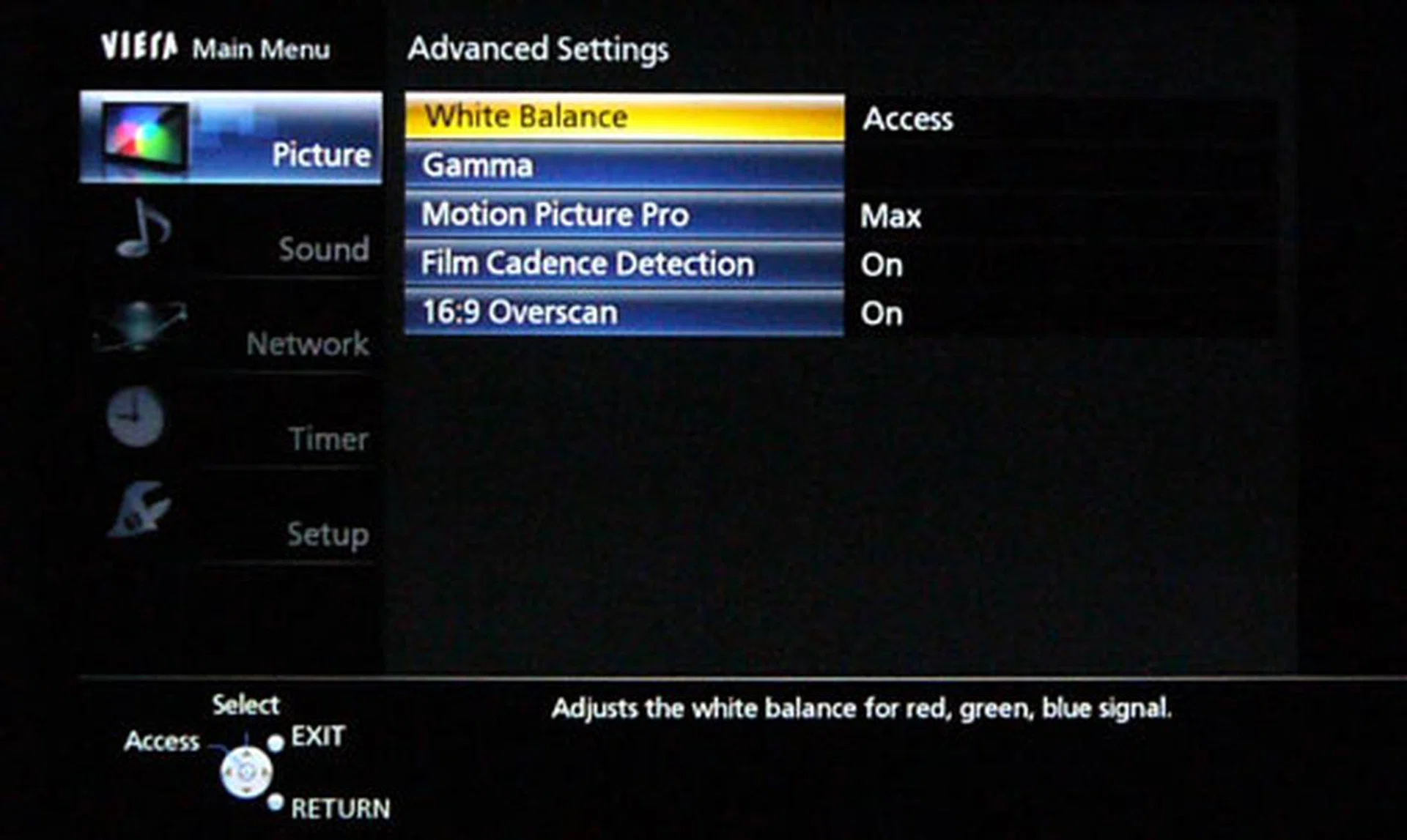 Advanced picture adjustments like White Balance and Gamma have to be enabled via the TV's Setup menu before they are accessible under the Advanced Settings screen. We wonder why there's a need to hide these options by default as they aren't options that would cause potential harm to the TV.