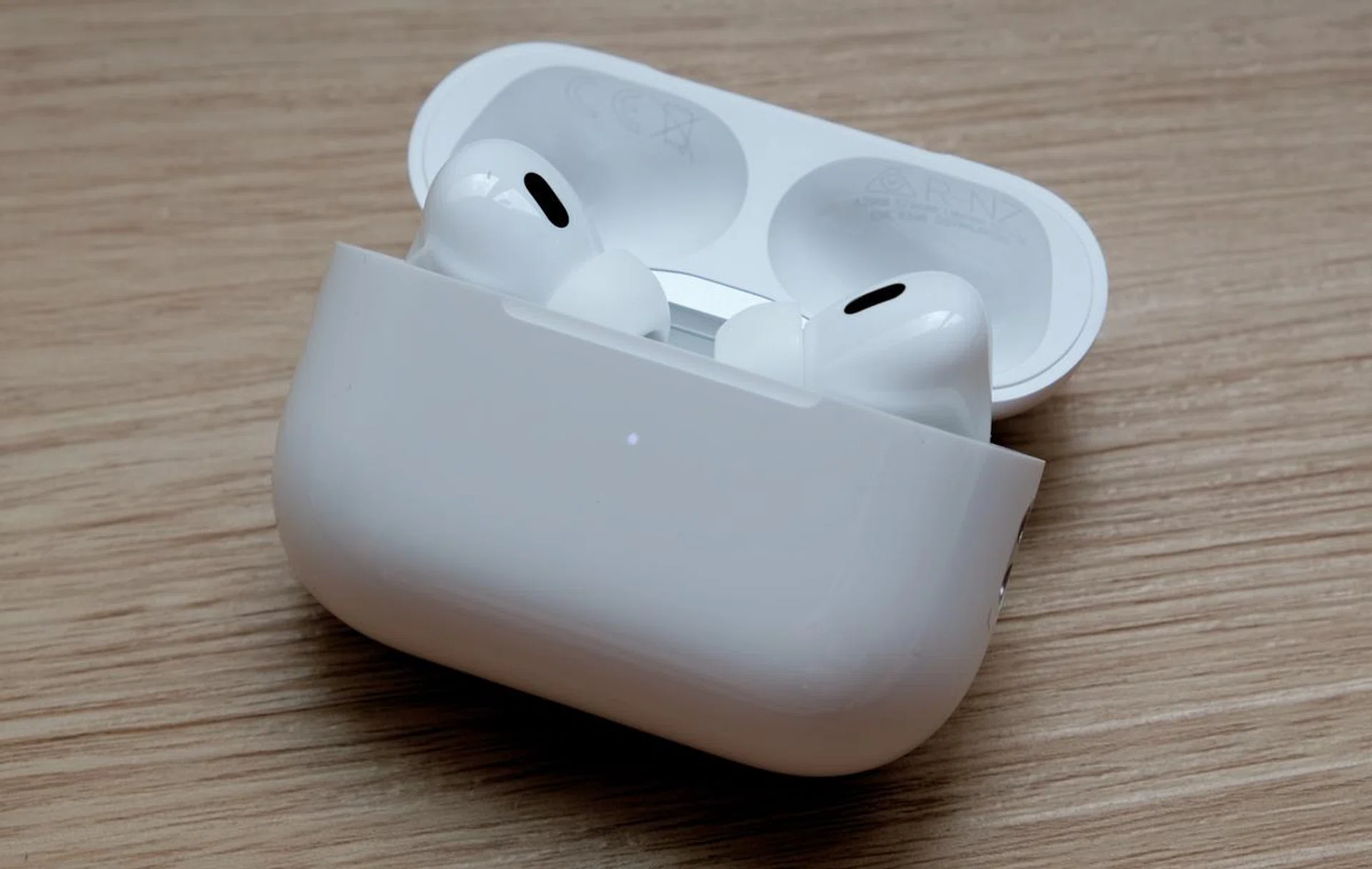 The active noise cancellation function remains very good.