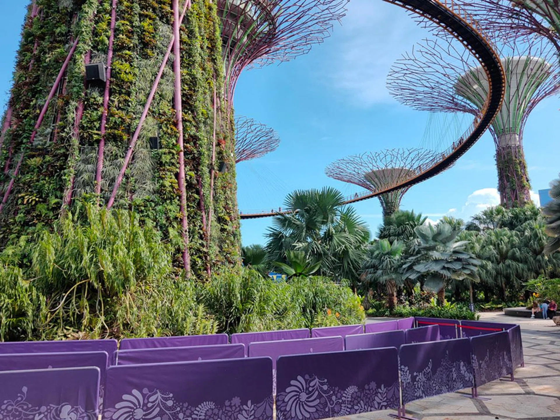 From where we standing, you can barely make out people on the sky bridge.