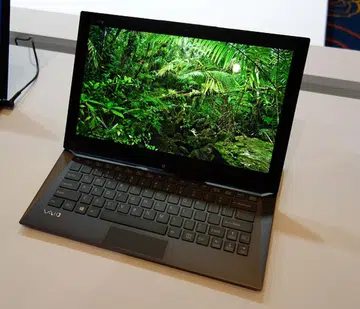 The Triluminos-backlit Full HD display on the VAIO Duo 13 is simply beautiful. The Duo 13 will come in both black and white colors. It will feature Intel's fourth-generation Core i5 or  i7 processor options, support NFC and have 4G LTE support. All this at a mere 1.35kg weight.