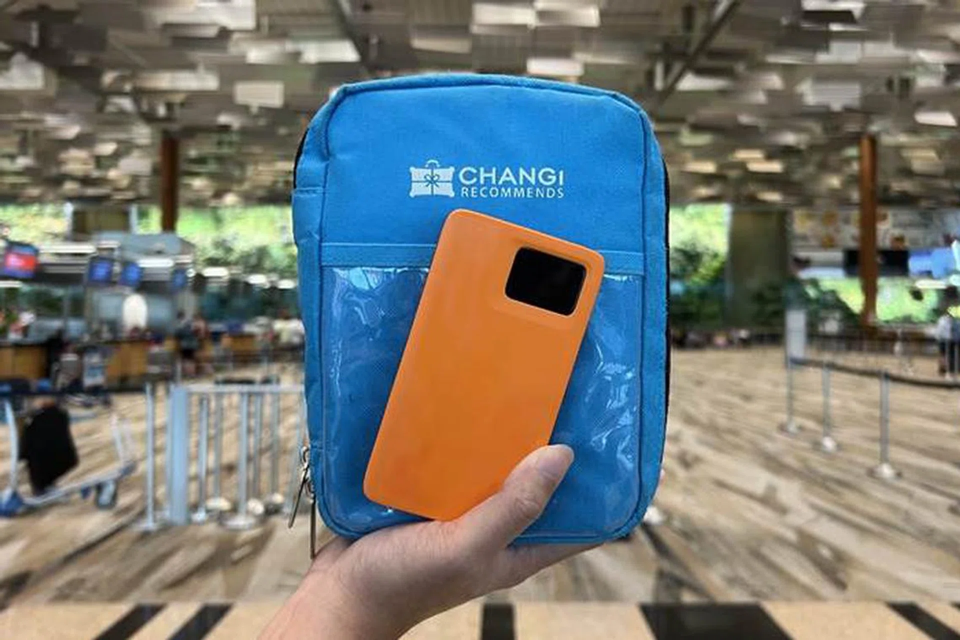 ChangiWiFi R10 rental Wi-Fi router for travel. Credit: Changi Recommends.