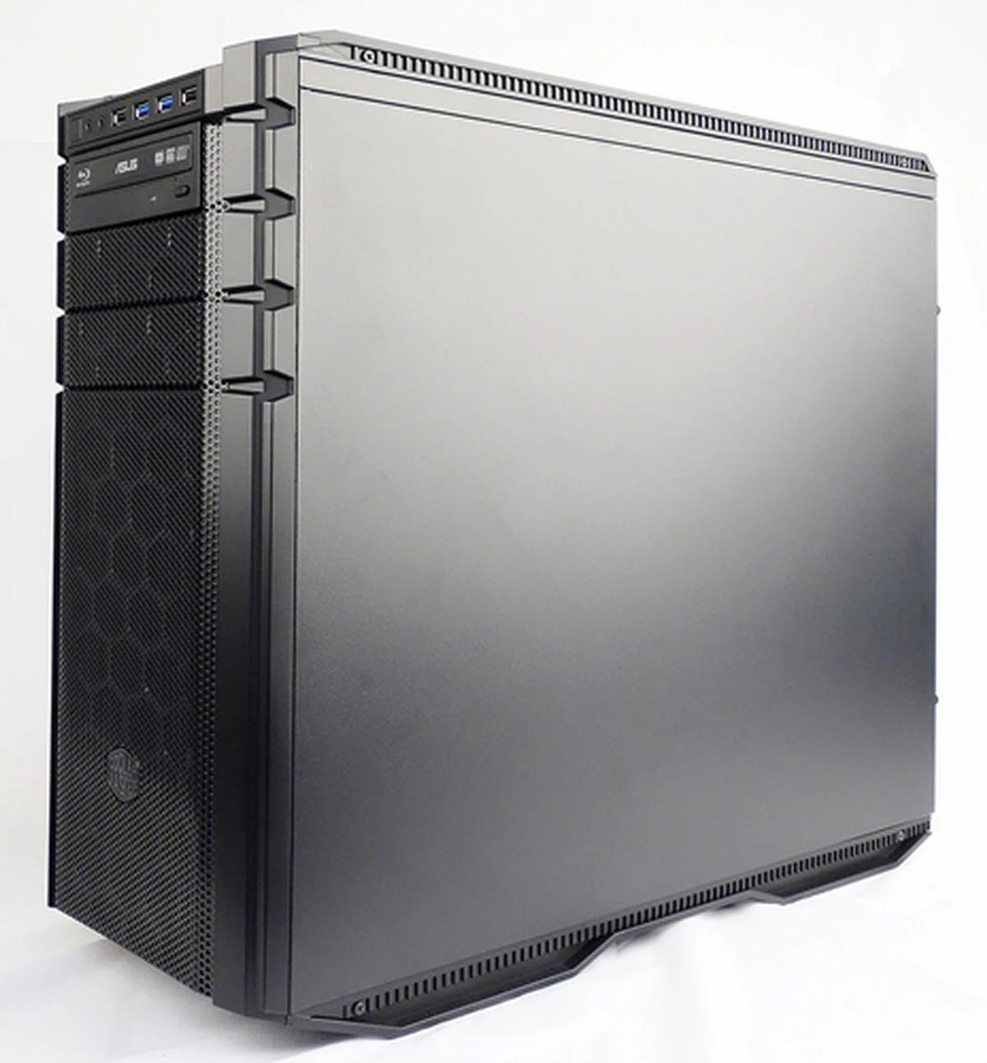 This side panel has a matte finish, and can be handled without fear of fingerprint smudges.