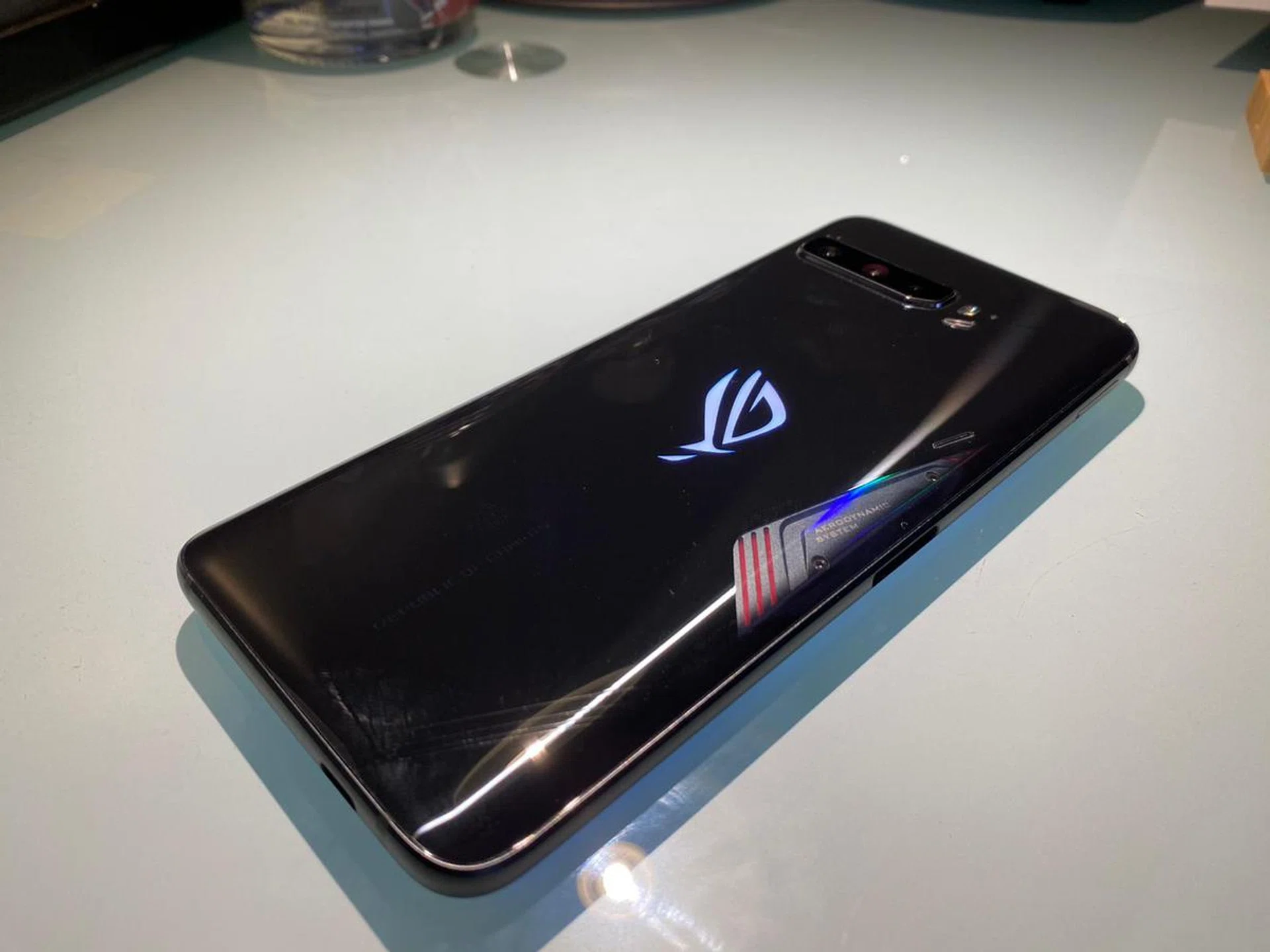 There are now three cameras on an ROG Phone.