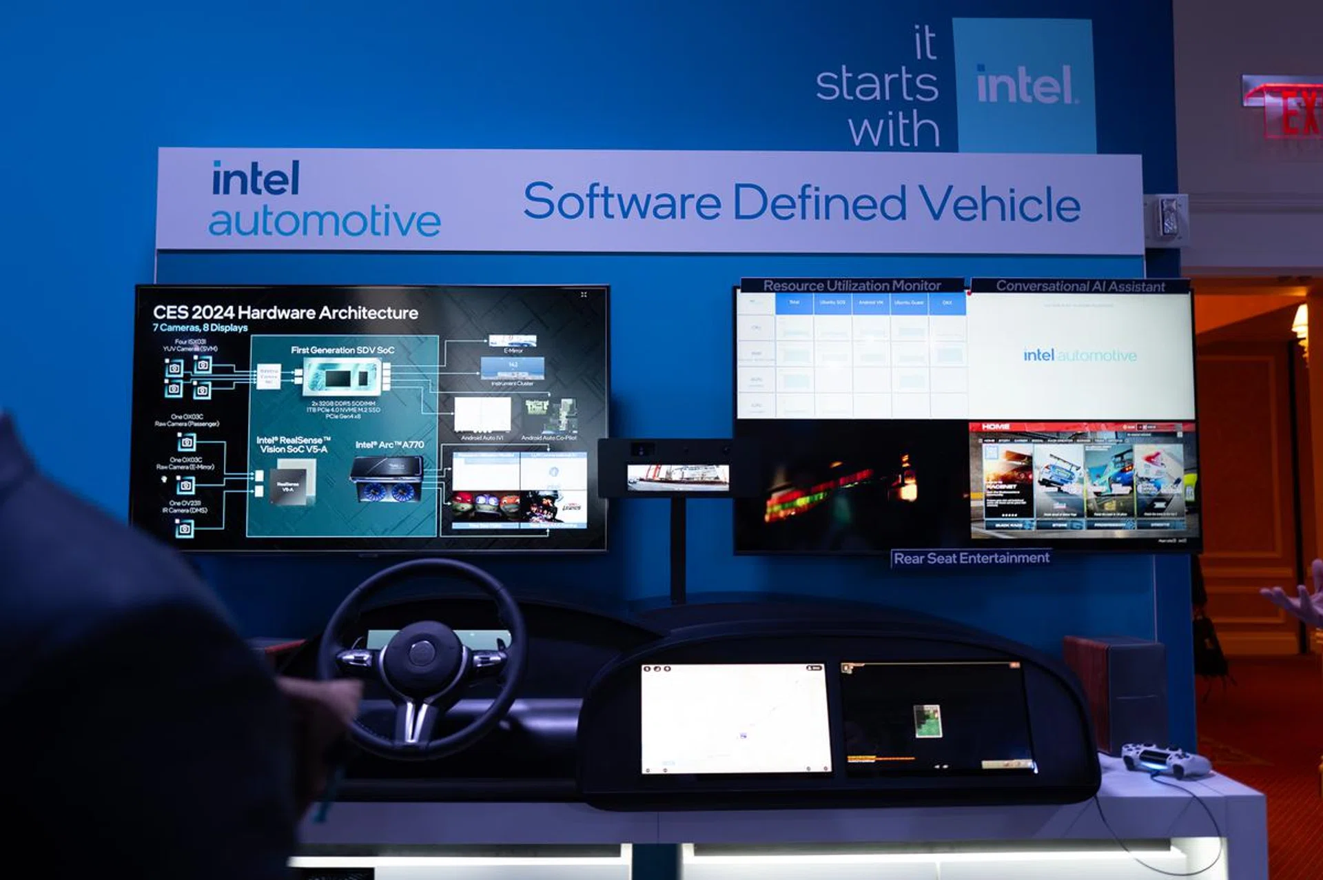 At its CES 2024 booth, Intel demonstrated a variety of functions such as generative AI, e-mirrors, high-definition video conferencing, and gaming, all operating in tandem across different operating systems.