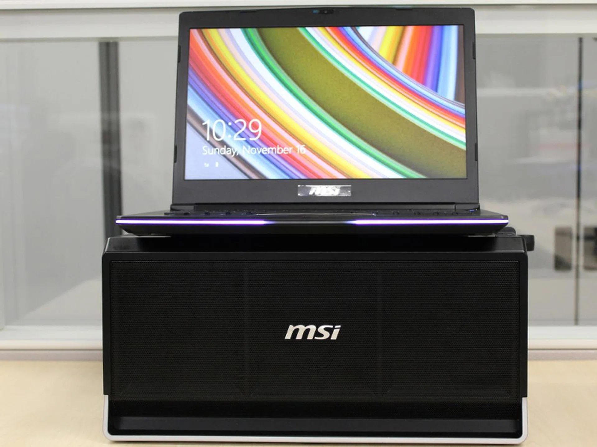 The towering monolith that is the GS30 and its dock.