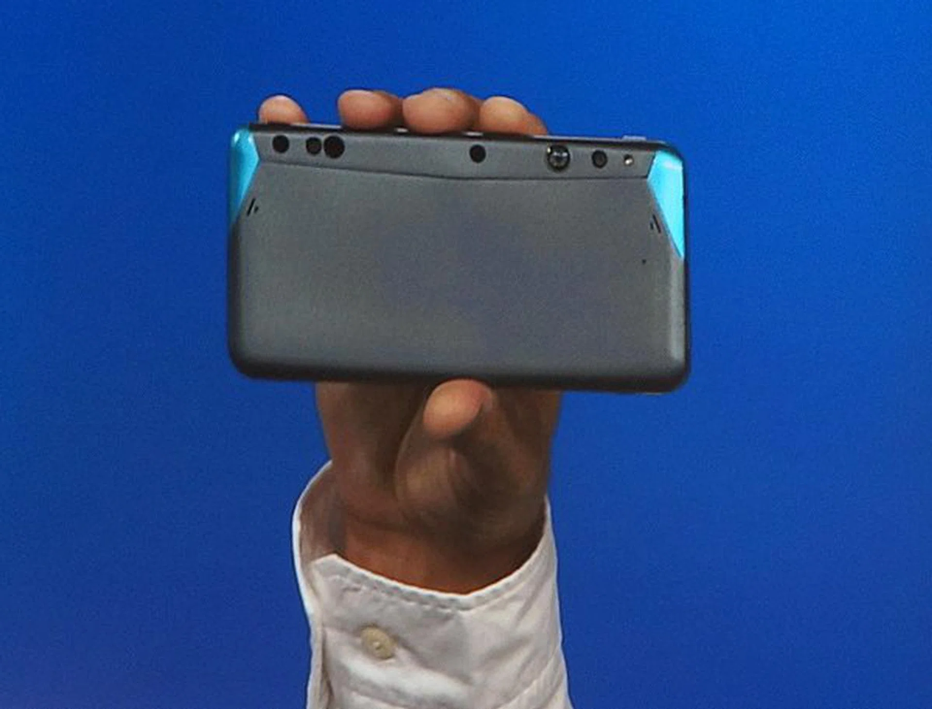 The first phone ever to have Intel RealSense 3D technology will also be a development kit that combines capabilities from Google’s Project Tango to advance depth sensing capabilities on the mobile platform.