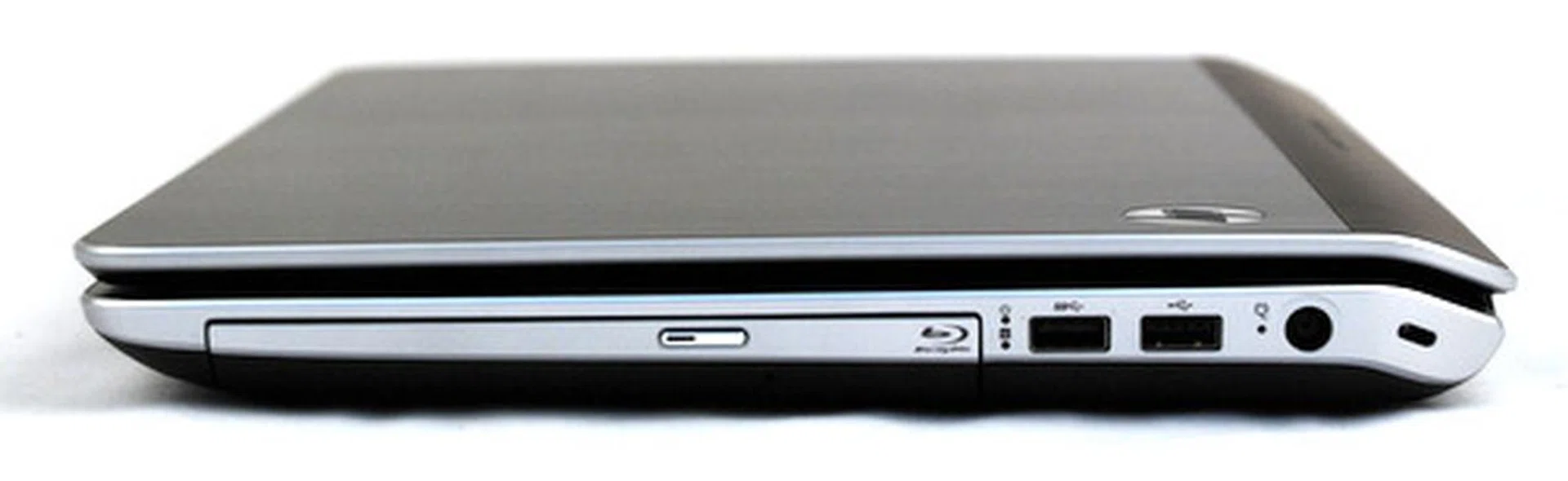 A Blu-ray drive completes the multimedia picture, especially when considering the dv6's full HD LED-backlit display. 