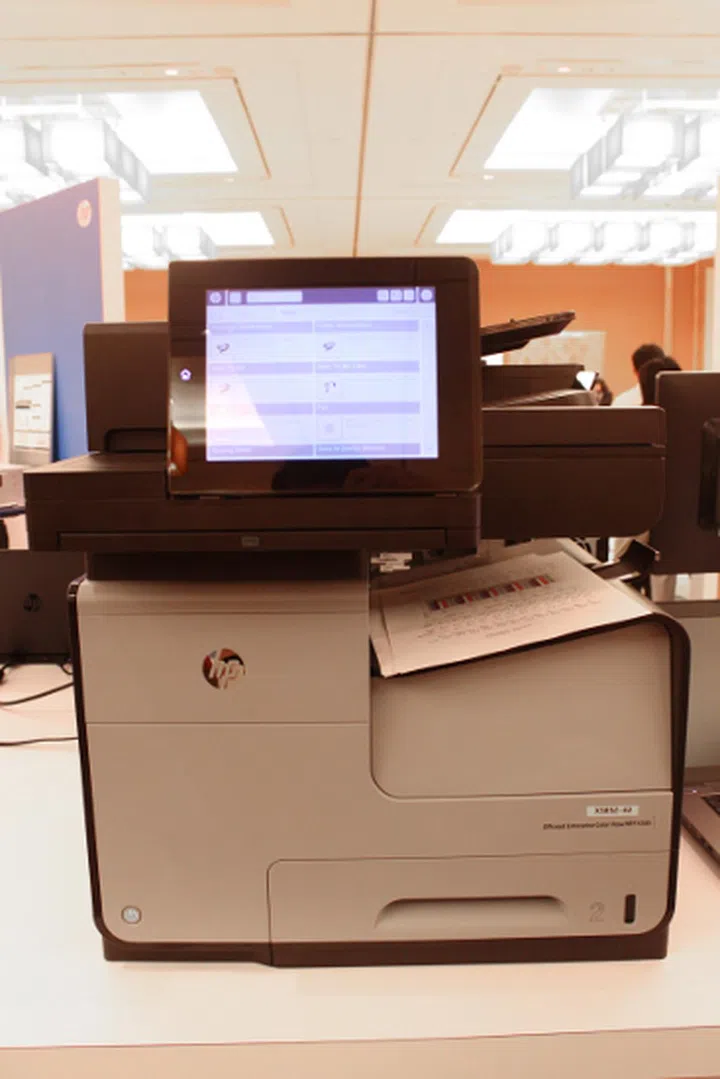 The Officejet X585 includes an 8-inch HP Easy Select pivoting touchscreen color control panel.