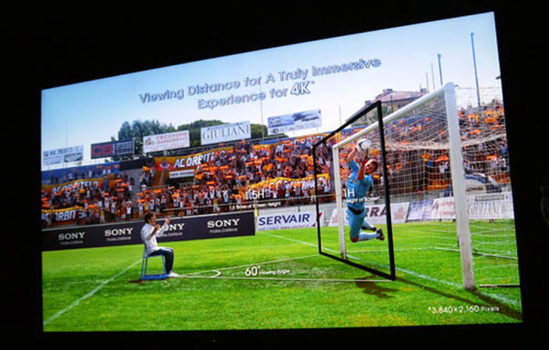 Sony recommends an optimal viewing distance of 1.6 meters in order to enjoy a "truly immersive entertainment experience" on the 84-inch screen. 