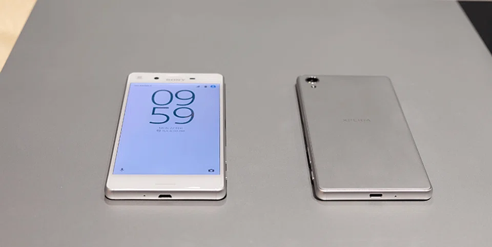 Sony Xperia X white