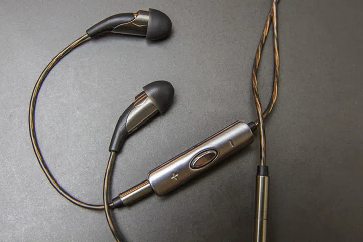 The new X20is have a super-slim ear-tip for better fit.
