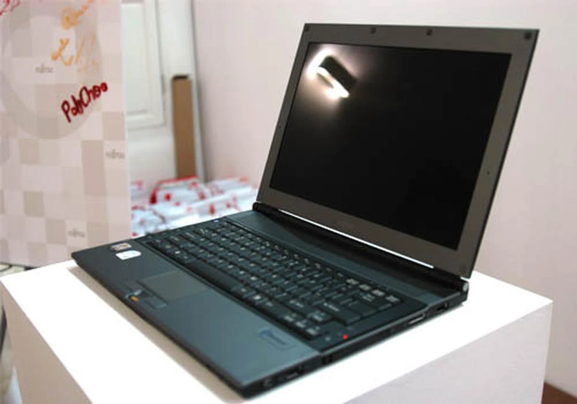 Fujitsu Lines Up the Catwalk | HardwareZone Singapore