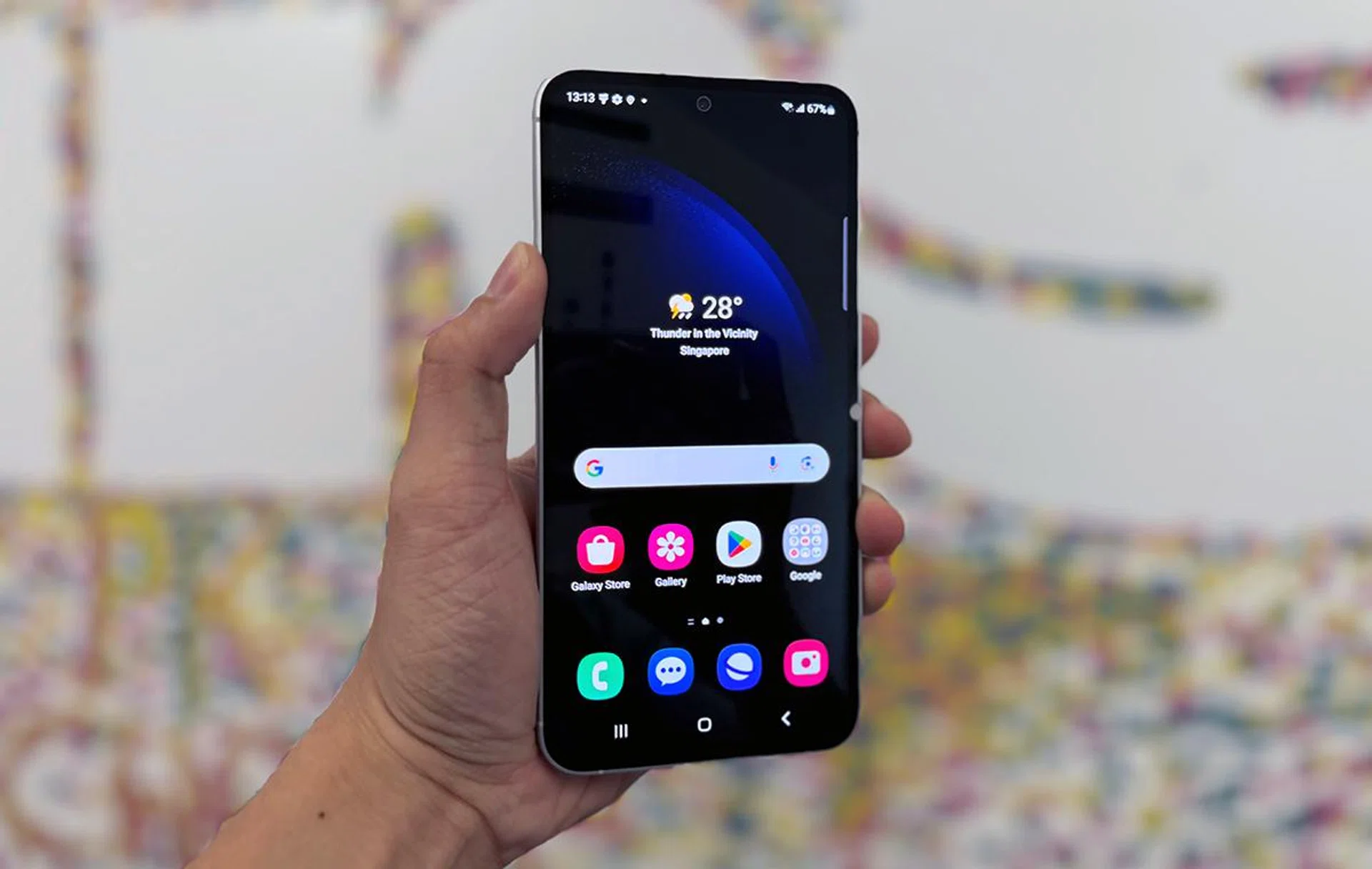 Samsung Galaxy S23 FE, front.