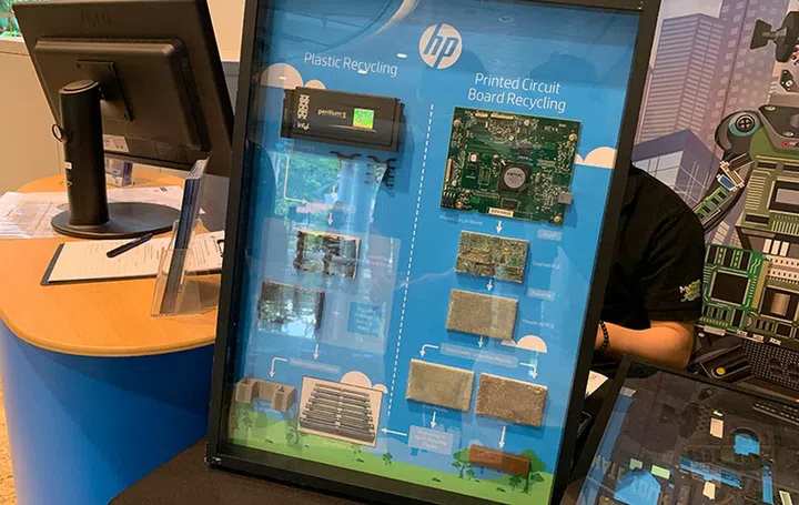 All the old electronics devices collected will be dismantled and processed by HP and TES-AMM, HP’s recycling partner for this initiative.