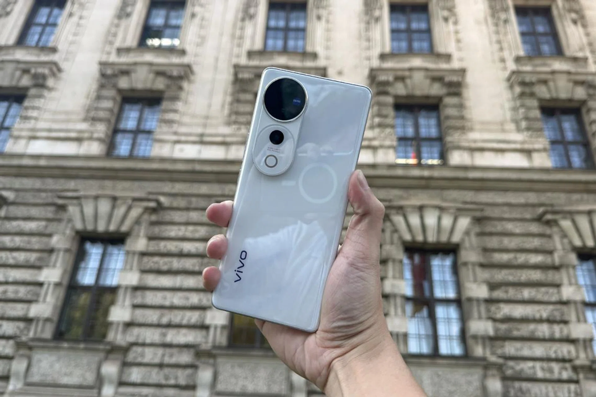 Vivo V40 Pro. Photo: HWZ.