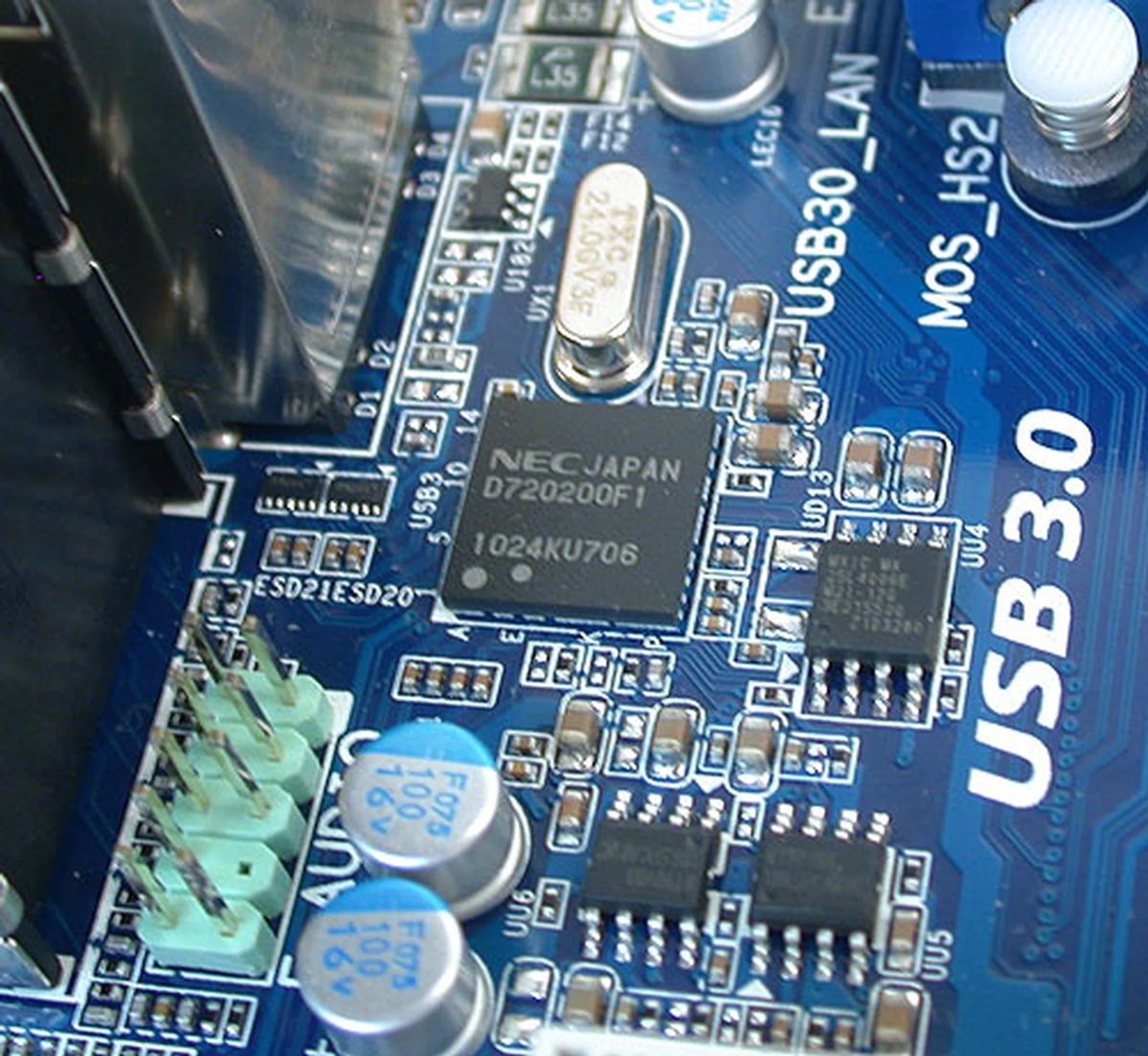 When it comes to USB 3.0 controllers, NEC is a very popular choice, as seen here on the Gigabyte UD3H.