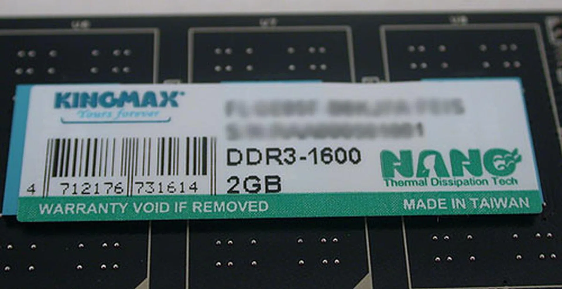 It's not stated here but at 7-7-7-20, the latencies of this Kingmax memory are the lowest of the four in our roundup.