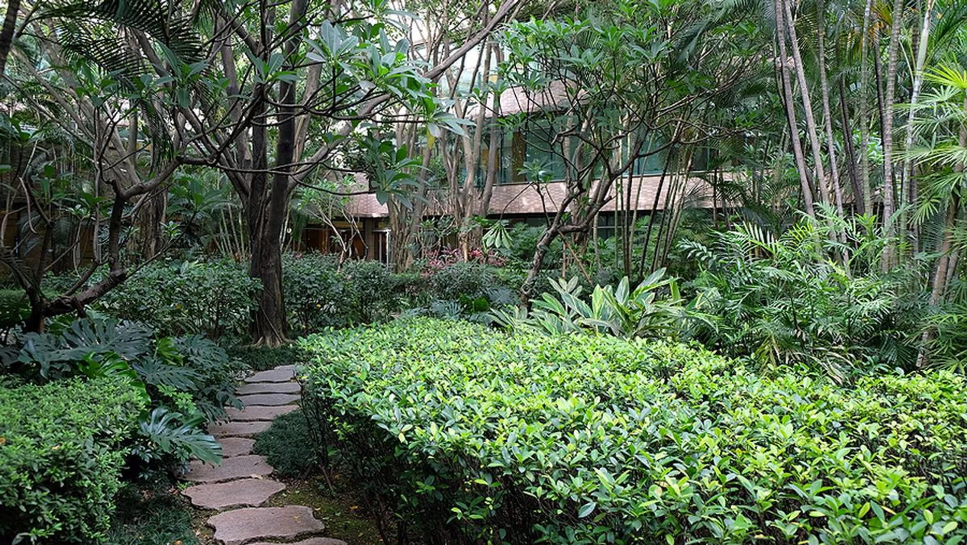 The university hid a secret garden that’s accessible by all.