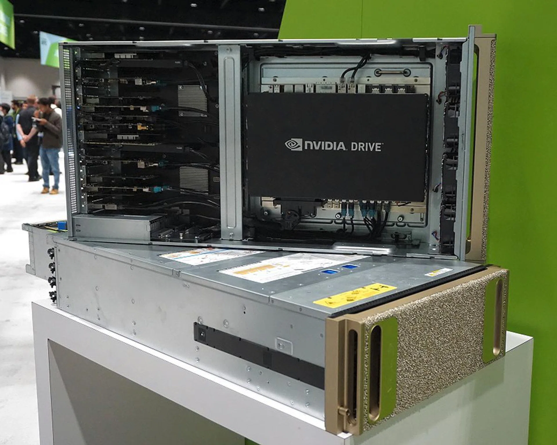 The Drive Constellation compute platform is made up of the Drive Constellation Vehicle (standing server) and the Drive Constellation Simulator (server lying flat).