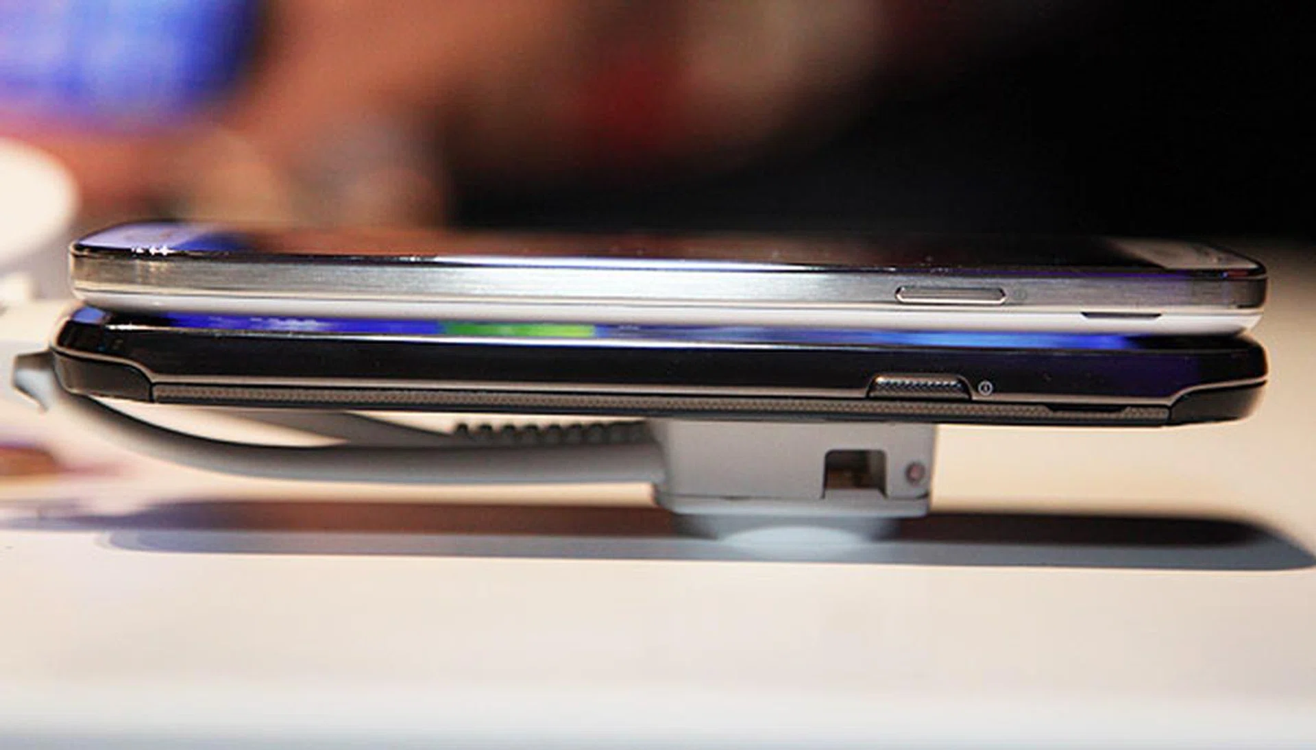 It's quite obvious that the S4 Active is thicker than the S4.