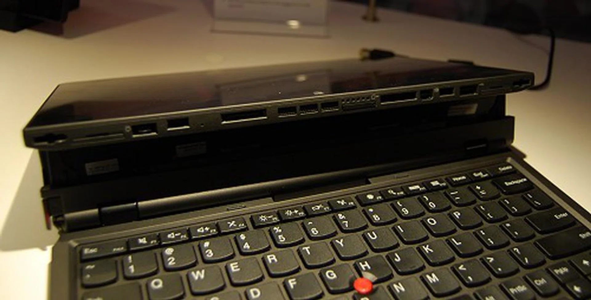 A USB and Mini-DisplayPort can be found on the bottom of the tablet, however these are not usable in notebook mode. 