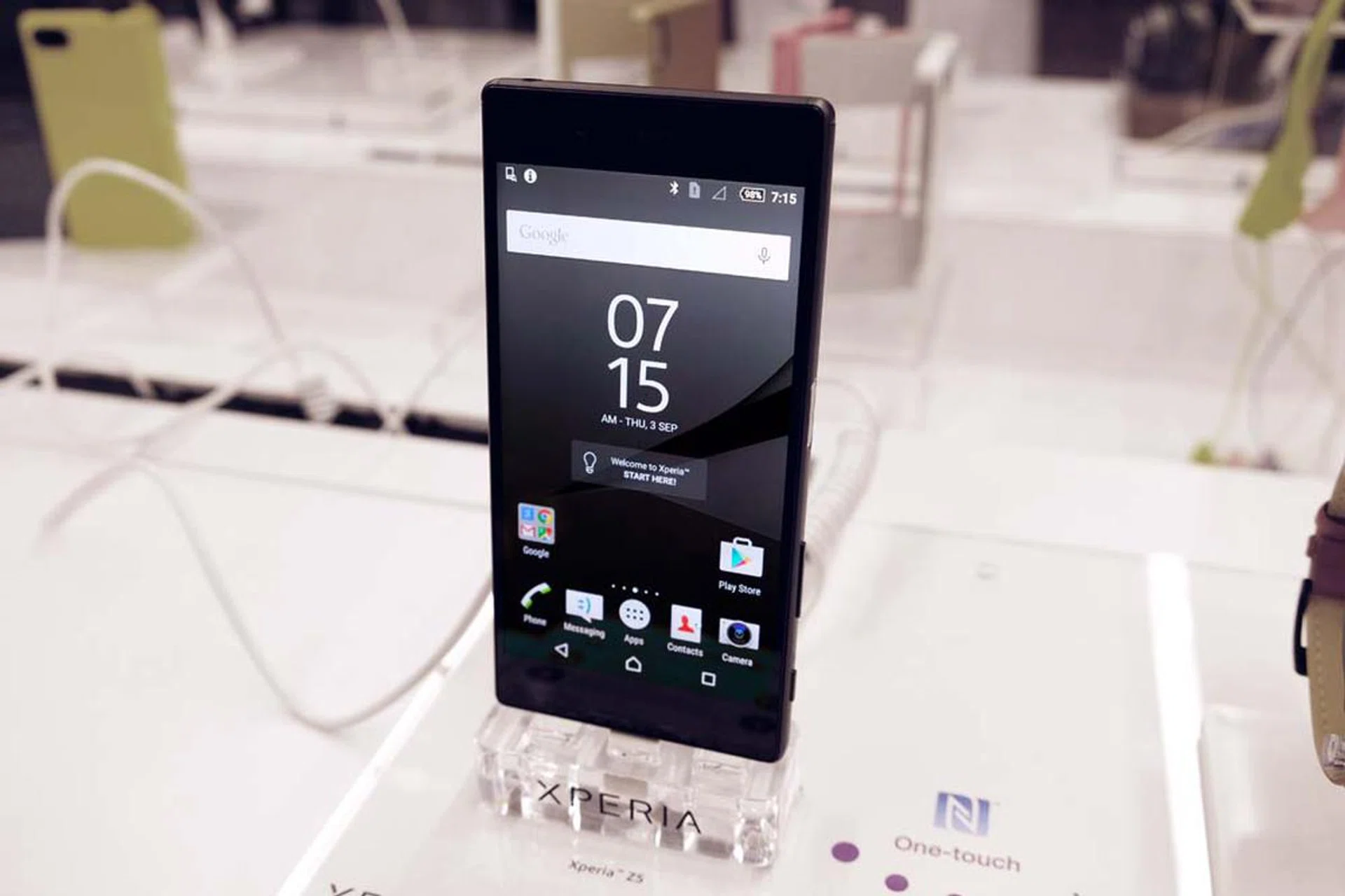 The Z5 looks pretty much the same from the front.