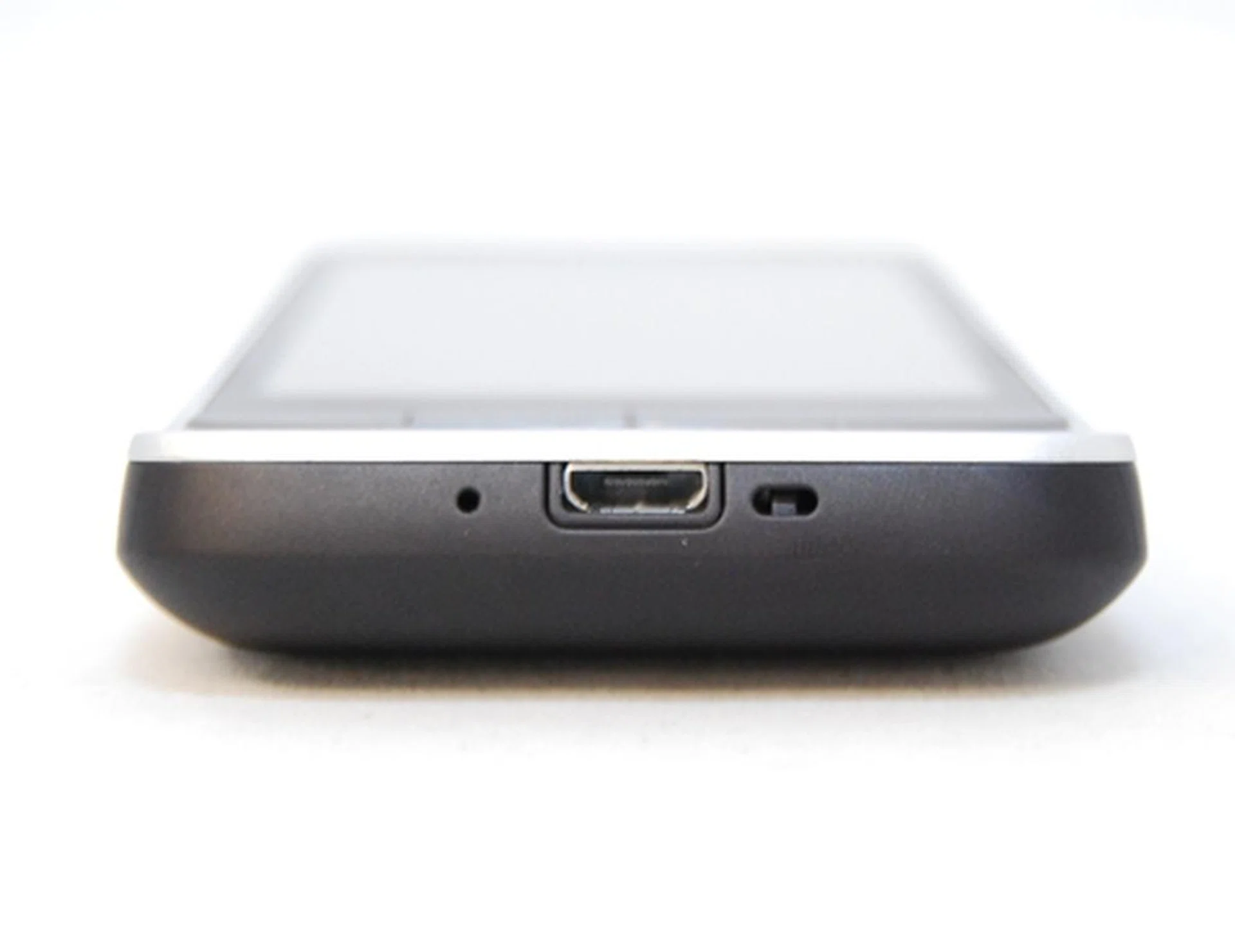 Following the trend of recent mobile devices, the Legend comes with a rather standard-issue microUSB port that allows you to charge and connect to your PC.