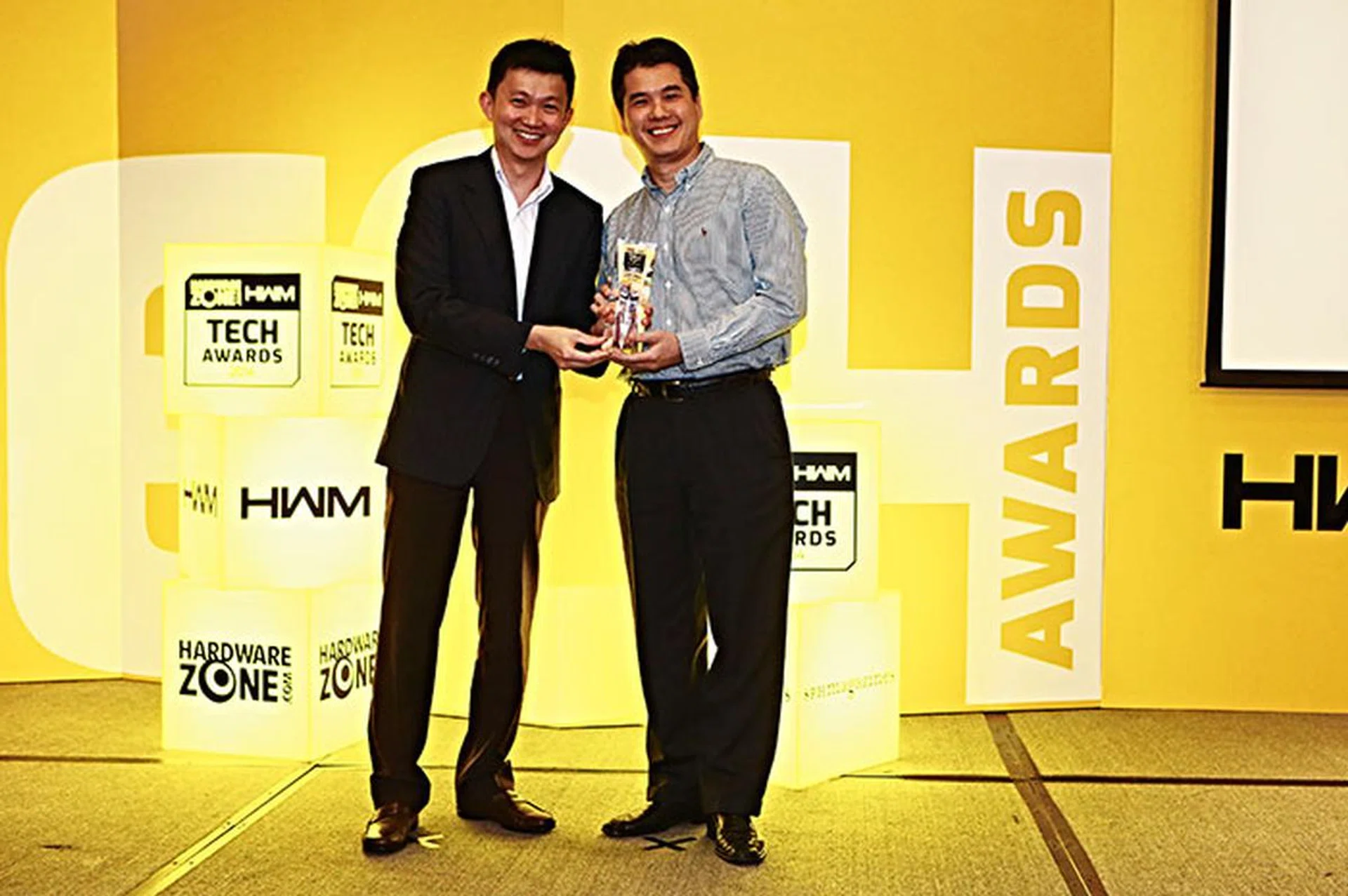 HGST, a subsidiary of Western Digital, was one of the four winners of our new Innovation award that's part of the Editor's Choice segment. The winning product was the HGST Ultrastar He6 6TB HDD. Mr. James Ho, VP, Asia Pacific, HGST Asia, was present to receive the award.