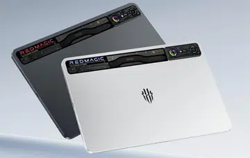 Choose from two colours. :Photo: Redmagic