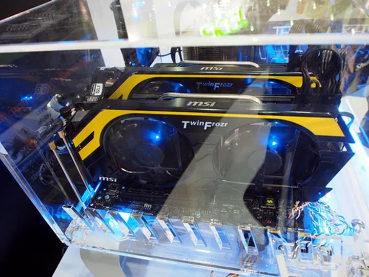 A pair of the newly launched MSI Lightning 680 cards that were installed on a MSI Big-BangXPowerII Intel X79-based board, powering the multi-display setup that showcased the 3DMark for Windows 8 (beta version).