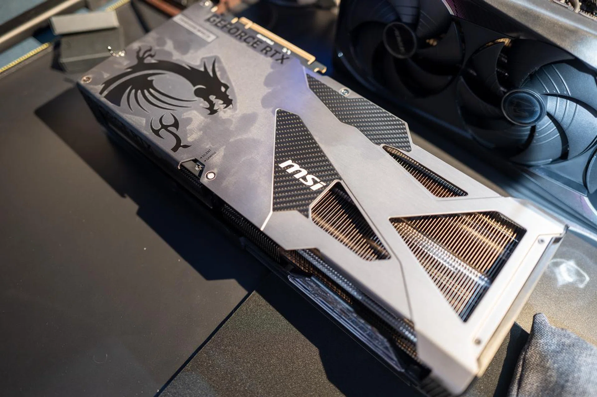 There is passive cooling at work in the form of the reinforced metal backplate too. (Image: HWZ)