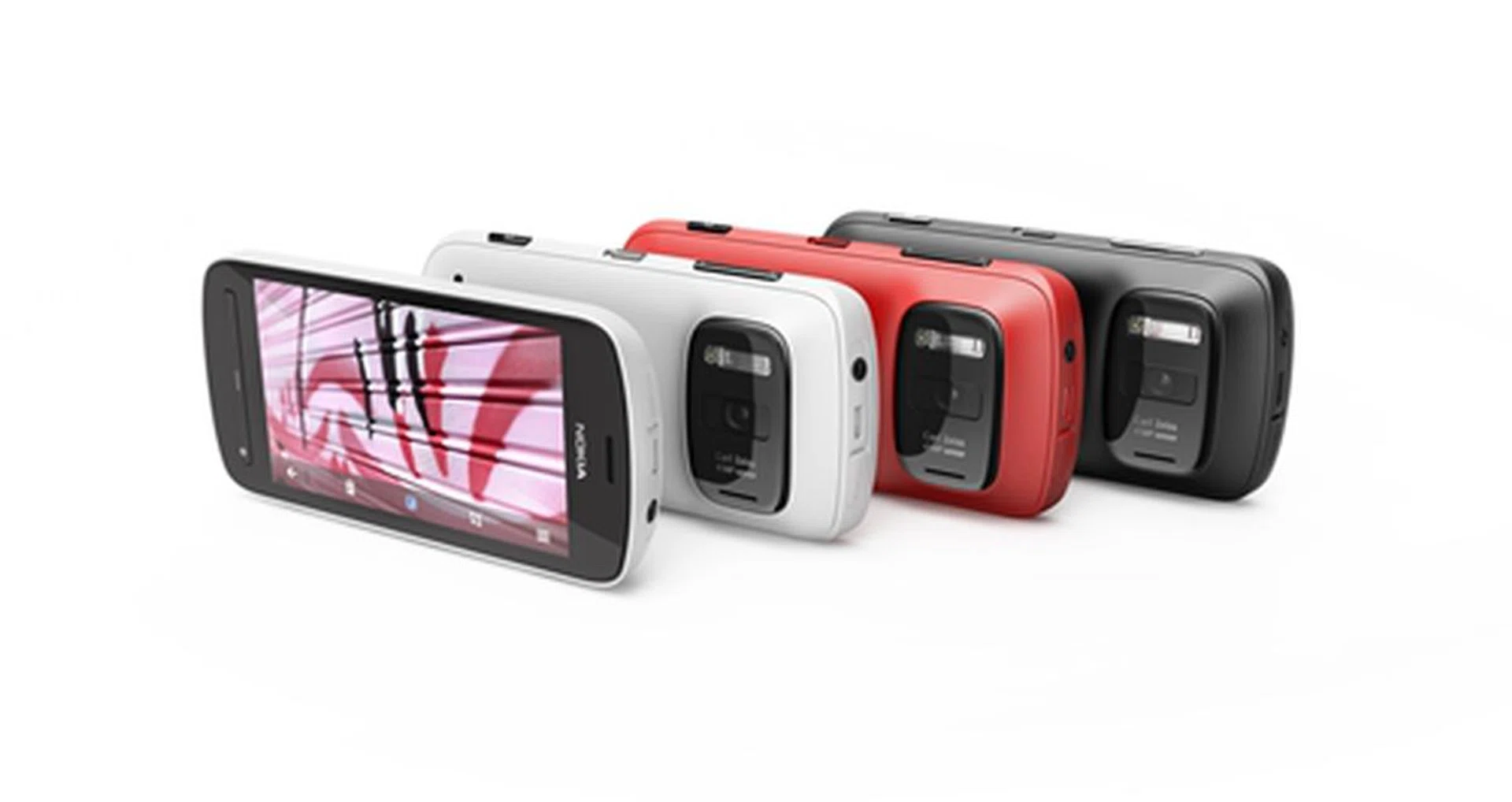 Picking up from where the N8 left off, the Nokia 808 PureView easily succeeds the ageing champ as the industry's leading camera smartphone