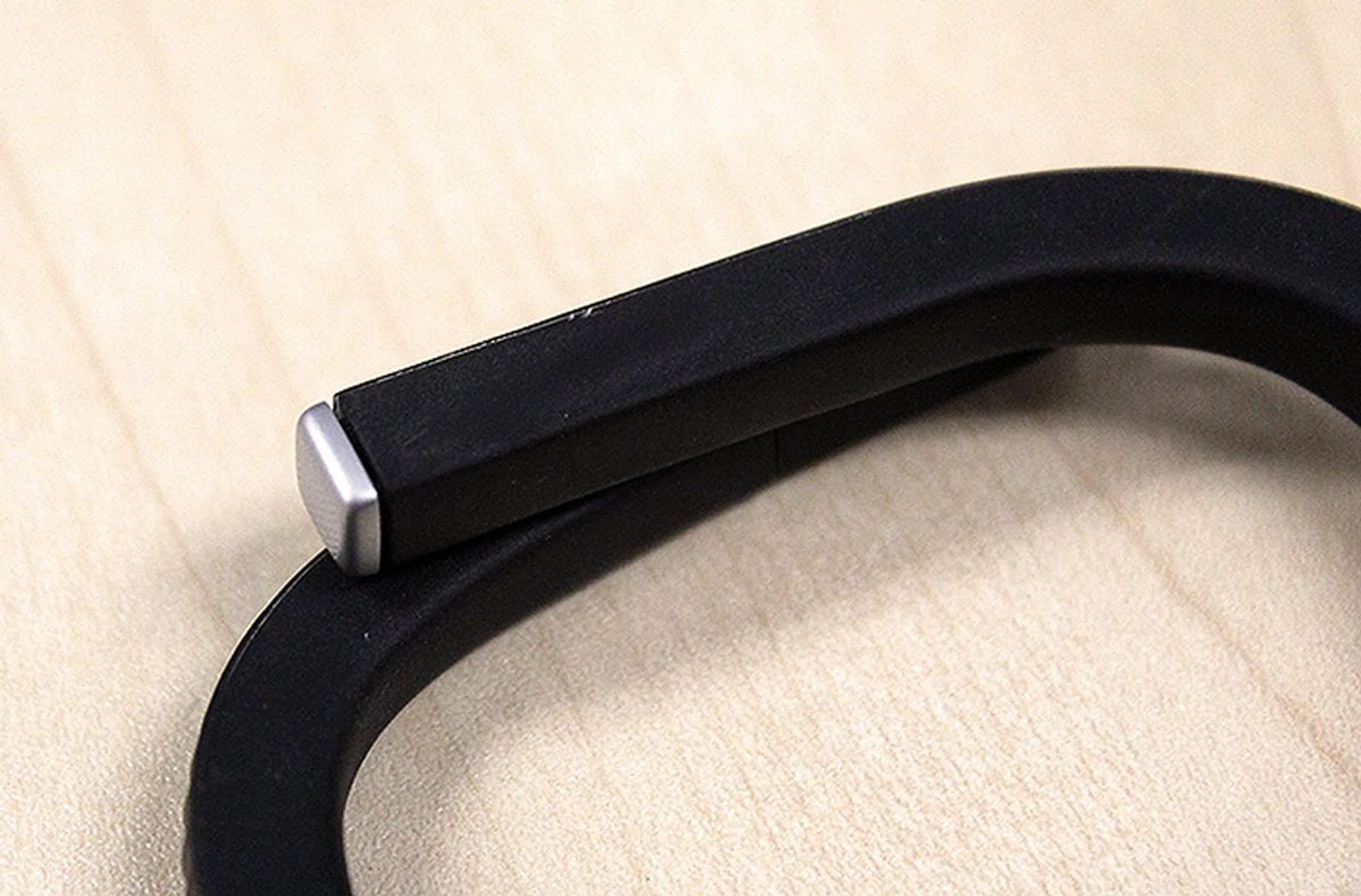 After just a few weeks, the rubber is already showing signs of wear.