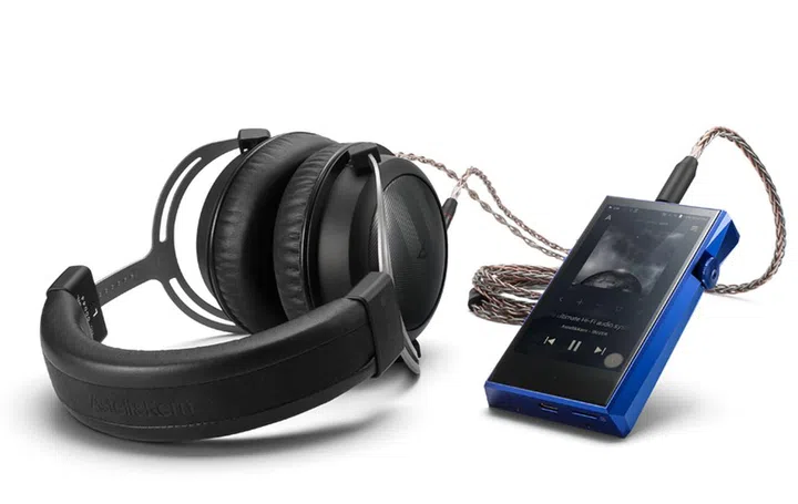 High efficiency and low impedance make the headphones easy to drive.