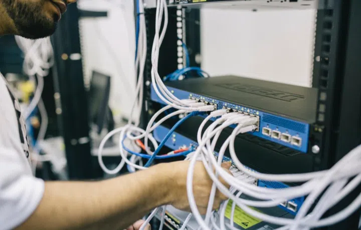 All non-essential projects should be halted. Image courtesy of Pexels. 