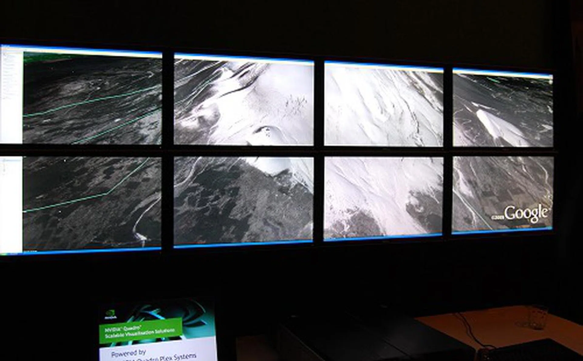 And here are the displays again, but this time focusing on Mount Fuji in Japan - a really beautiful sight to behold even if its seen virtually.