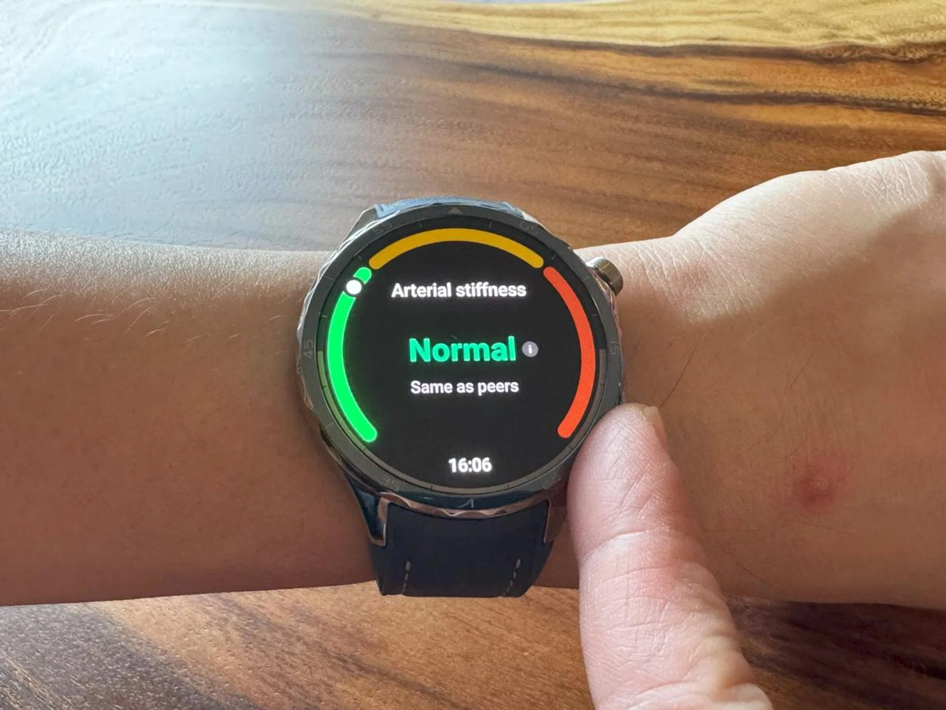 You won't get a full ECG reading, but a graphical indicator of vascular health. Photo: HWZ